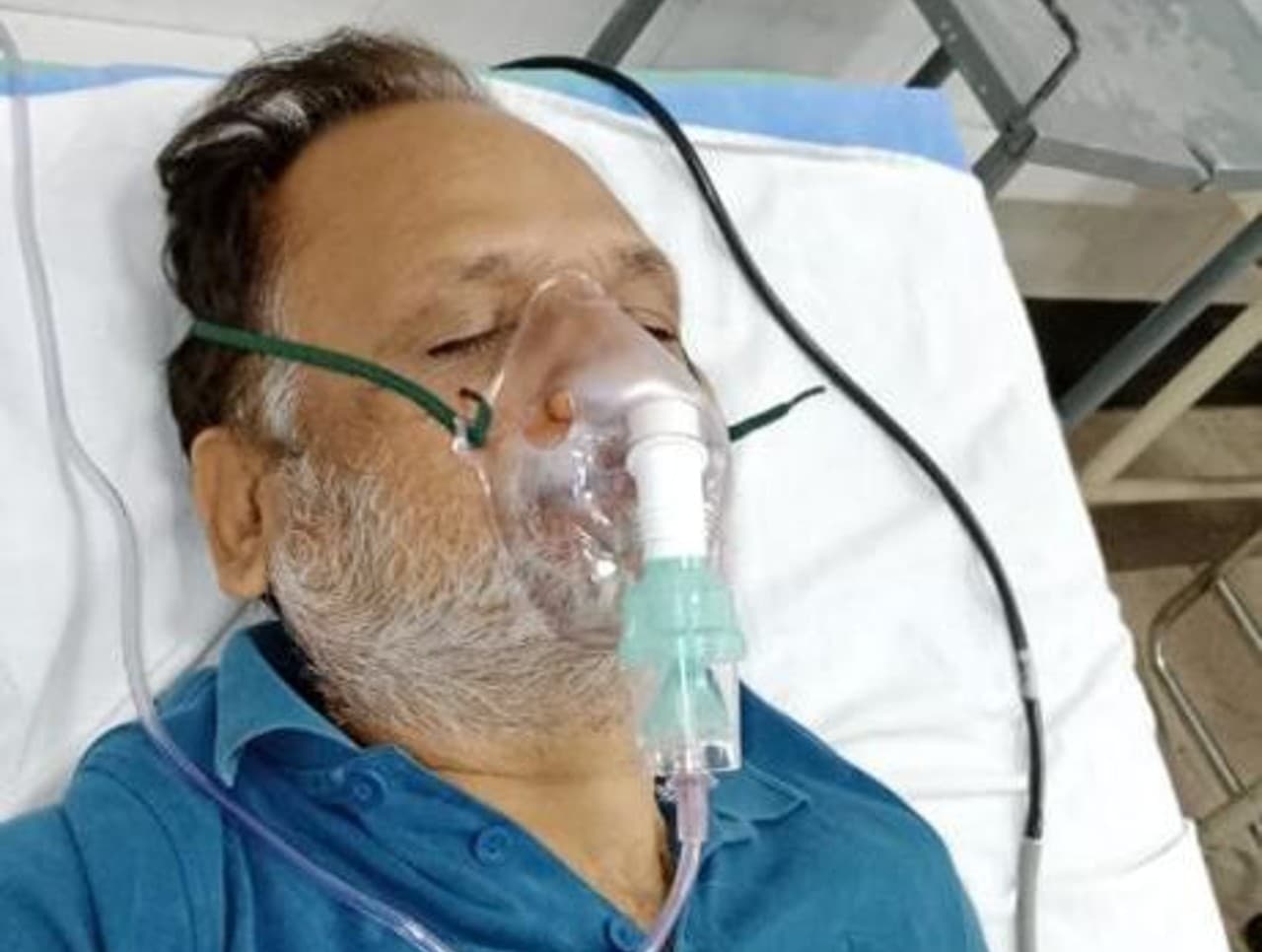 'आप' नेता सत्येंद्र जैन के ब्रेन में ब्लड क्लॉट, जानें कैसी है अब दिल्ली के पूर्व मंत्री की हालत