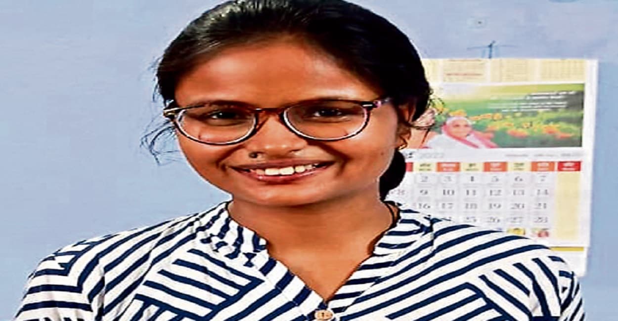 JPSC Result 2022: IIT मुंबई की नौकरी छोड़ सावित्री ने की JPSC की तैयारी, बनीं स्टेट टॉपर