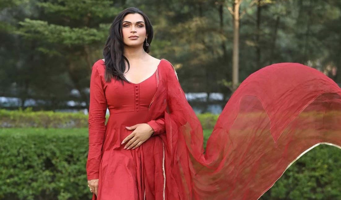 Saisha Shinde: हरनाज संधू का मिस यूनिवर्स गाउन डिजाइन करने वाली ट्रांसवुमन सायशा शिंदे के बारे में जानें