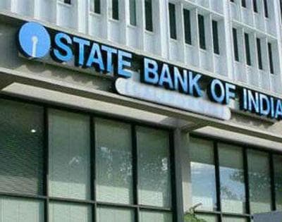 31 मार्च से अपने ग्राहकों को झटका देने की तैयारी में SBI, जानें ये होंगे बड़े बदलाव