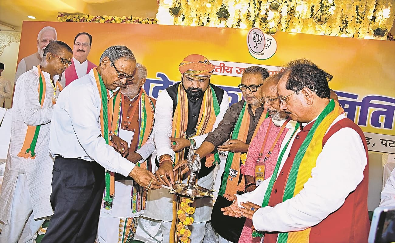 BJP 30 जून तक चलायेगी महासंपर्क अभियान, सम्राट चौधरी बोले- बिहार में भाजपा की डबल इंजन सरकार जरूरी