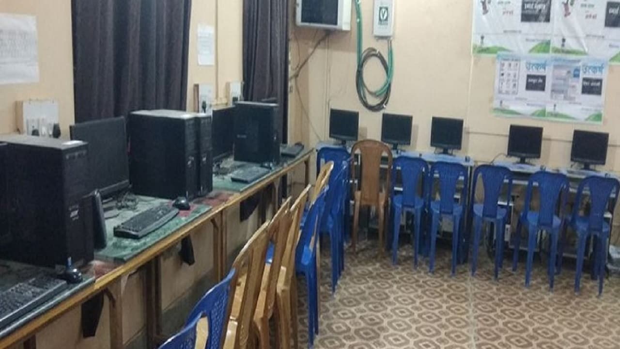 Bihar School Reopen: बिहार में स्कूल तो खुले लेकिन मैट्रिक-इंटर के छात्रों की दिक्कत वही, सता रही इस बात की टेंशन