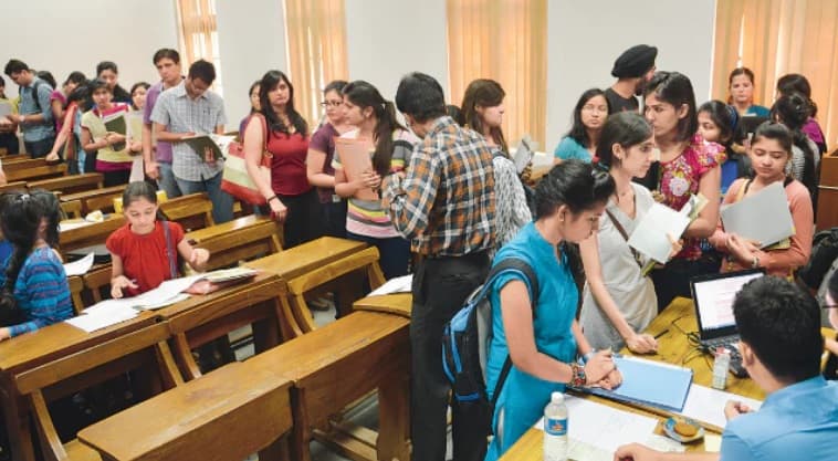 रांची के 34 केंद्रों पर NDA और CDS की परीक्षा आज, 15301 अभ्यर्थी होंगे शामिल