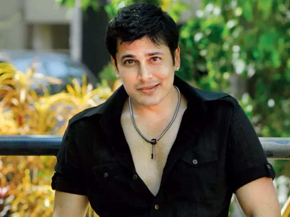इस वजह से ओटीटी ऑफर्स को स्वीकार करने से हिचकते हैं सीजेन खान, जानें वजह इस वजह से ओटीटी ऑफर्स को स्वीकार करने से हिचकते हैं सीजेन खान, जानें वजह