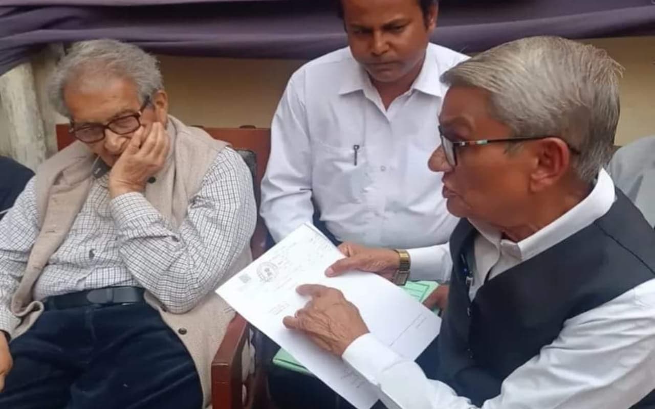 थमने का नाम नहीं ले रहा विश्व भारती विवादित जमीन मामला, म्यूटेशन के लिए बोलपुर BLRO ऑफिस पहुंचे अमर्त्य सेन