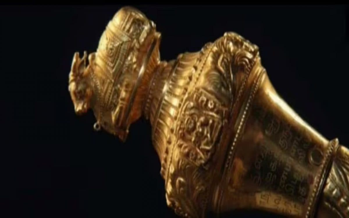 Sengol Contoversy: सीएम योगी ने कहा भारत का गौरव है सेंगोल, सपा सांसद के पत्र और अखिलेश यादव के बयान के बाद आई टिप्पणी