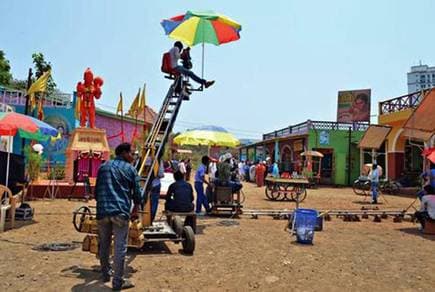 फिल्म और टीवी सीरियल्स के शूटिंग की मिली अनुमति, प्रकाश जावड़ेकर ने जारी की SOP, इन नियमों का करना होगा पालन