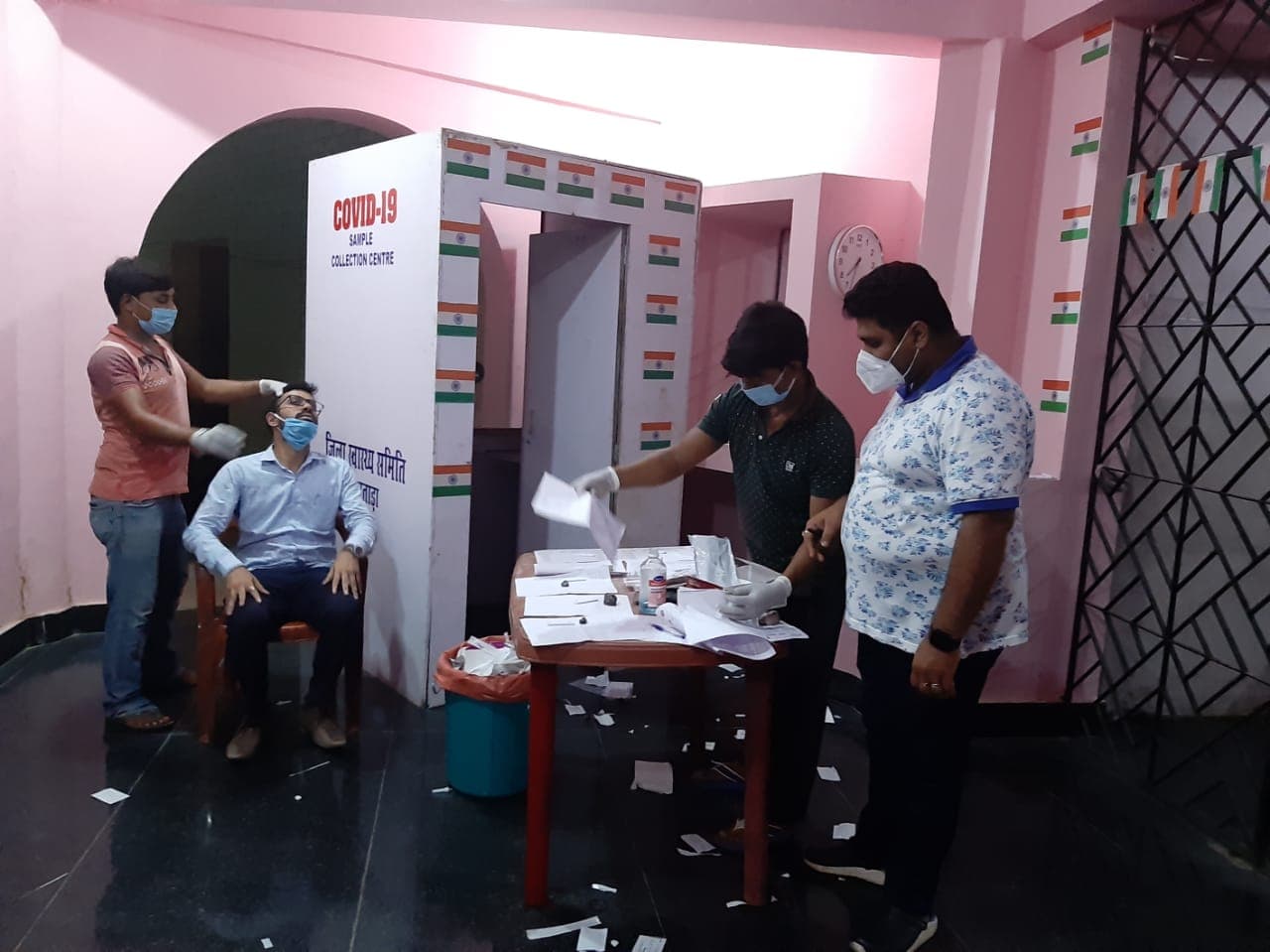 एक ही परिवार के 9 सदस्य सहित 17 नए संक्रमित मरीज मिले, 2 वर्ष के बच्चे सहित 21 ने जीती कोरोना से जंग