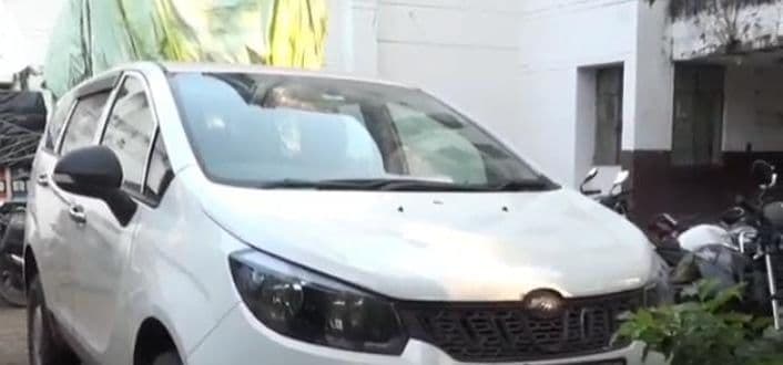 दिवाली-धनतेरस से पहले चांदी की तस्करी में तेजी! कानपुर में ढ़ाई करोड़ के सिक्के और जेवर जब्त