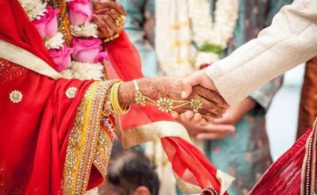 Coronavirus : शादियों पर कोरोना का संकट, बारात निकालने के ख्वाब रह गए अधूरे