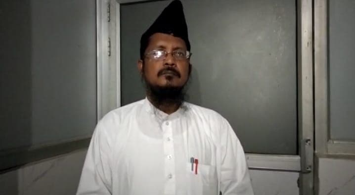 बरेली में मौलाना शहाबुद्दीन रजवी बोले, जुलूस में डीजे या गाना बाजाना नाजायज, सि‍र तन से जुदा के लगे नारे