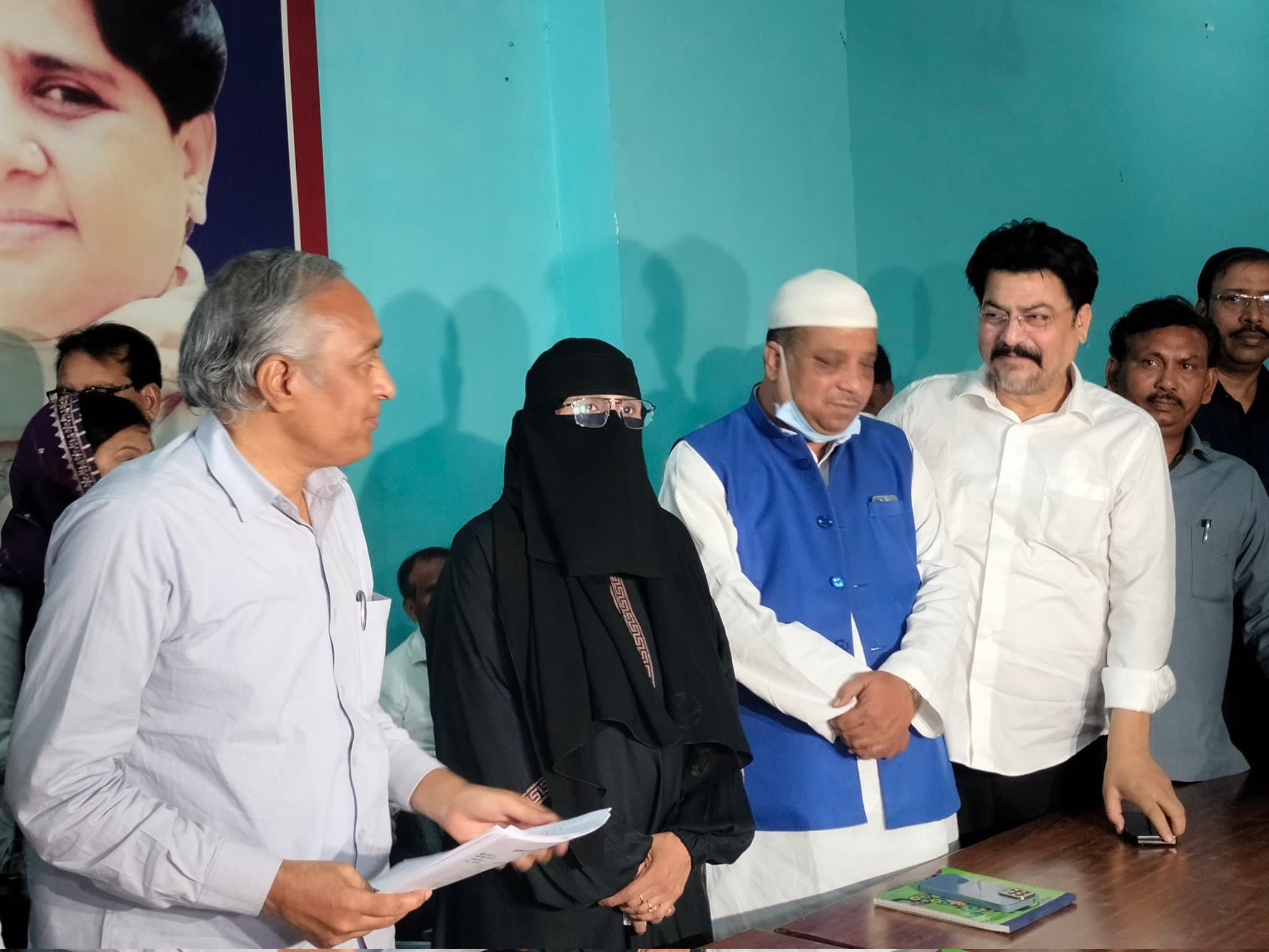 UP Nikay Chunav: बीएसपी ने शाहीन बानो को लखनऊ से बनाया मेयर प्रत्याशी, 30 पार्षद के टिकट भी घोषित