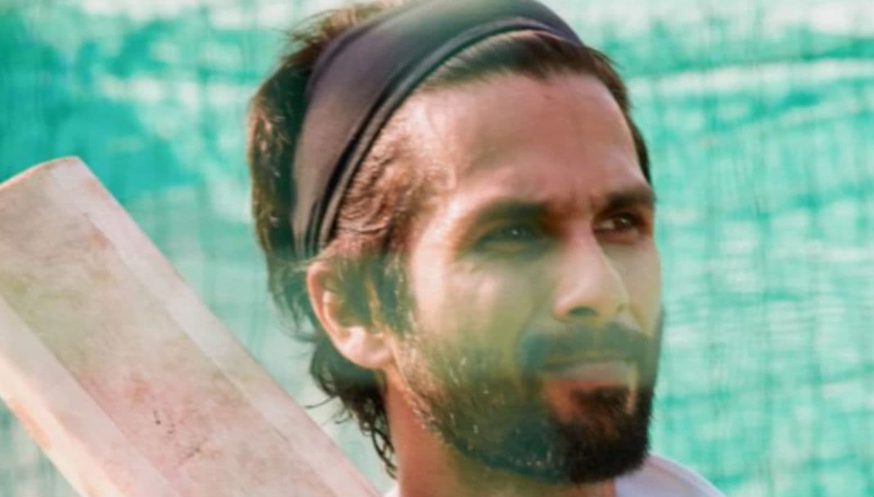 Coronavirus Outbreak: बॉलीवुड और हॉलीवुड की कई फिल्मों की शूटिंग रुकी, रिलीज टली