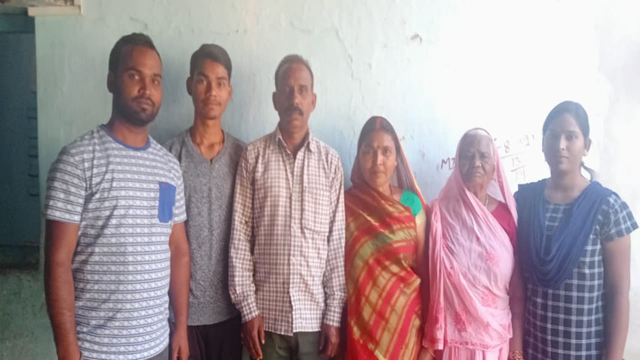 1971 भारत-पाक युद्ध में गढ़वा के शहीद रामपृत ठाकुर को सरकार ने भुलाया, जिले में नहीं है एक भी स्मारक व संस्थान