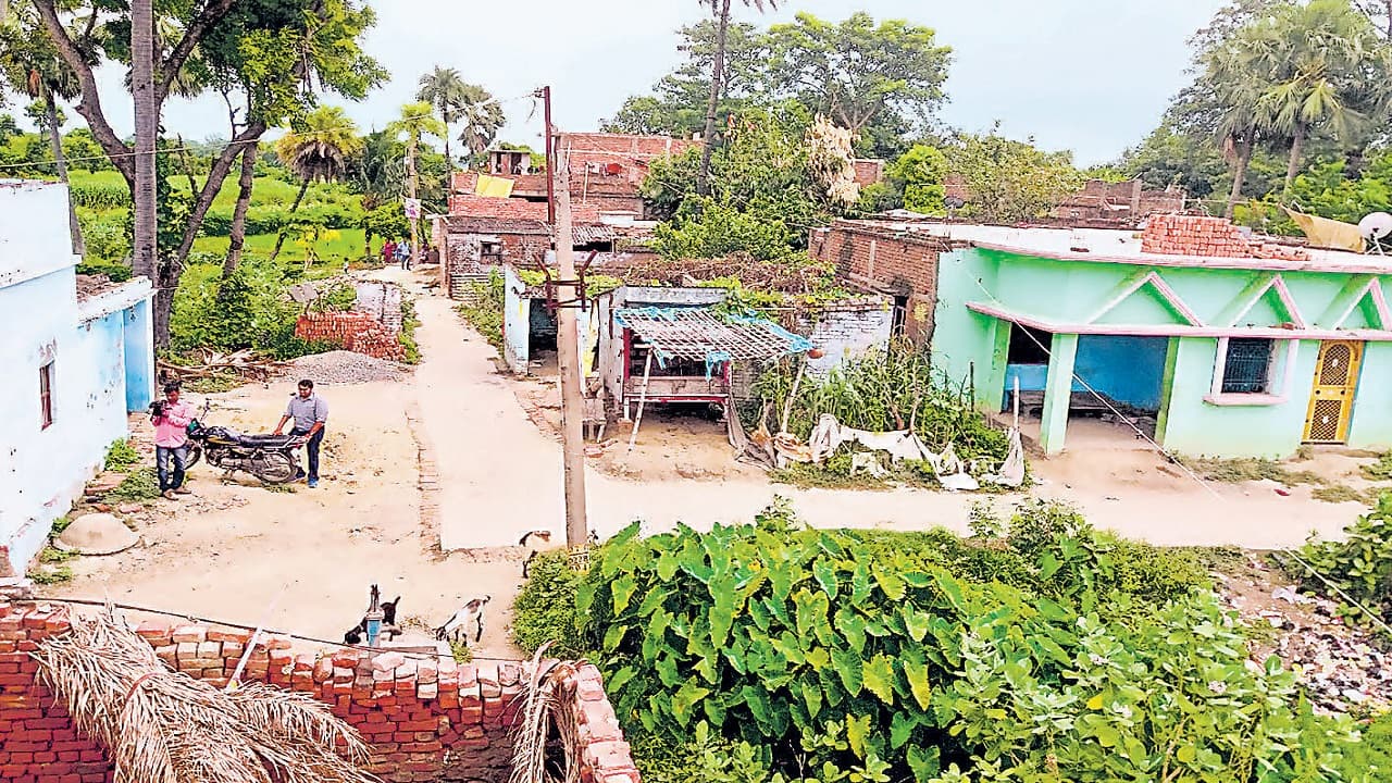 Bihar News: गोपालगंज शराब कांड में पति को मिली फांसी की सजा, पत्नी फिर भी बेचती रही शराब, गिरफ्तार