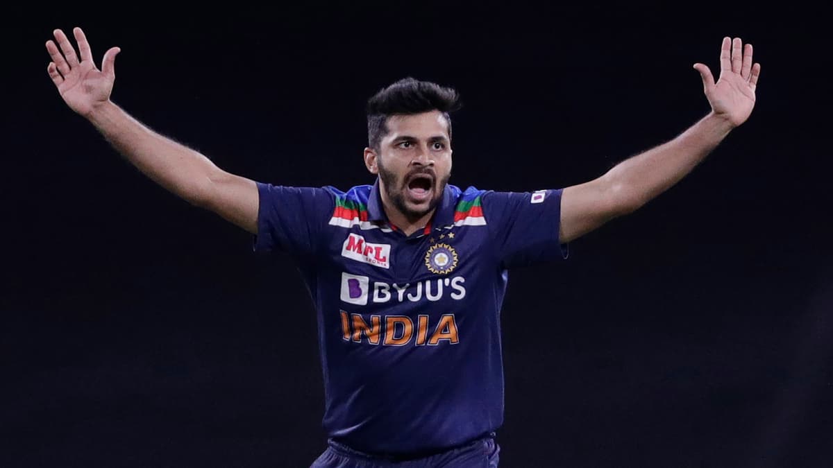 IND vs BAN: दूसरे वनडे से पहले भारत को लगा बड़ा झटका, शार्दुल ठाकुर हुए चोटिल, उमरान मलिक ले सकते हैं जगह