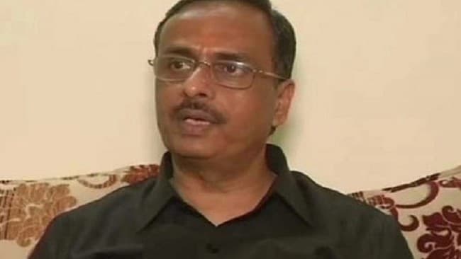 निया शर्मा बिकिनी में समंदर किनारे दिखीं जबरदस्त हॉट, स्विमसूट में 'नागिन' एक्ट्रेस का बोल्ड अंदाज