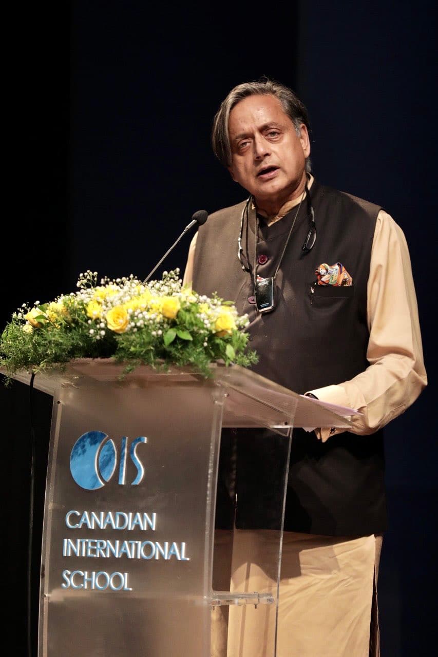 ‘क्यूमोडोकुनक्वीज़’ का मतलब बता दीजिए शशि थरूर जी, जानें क्यों लोग कह रहे हैं ऐसा