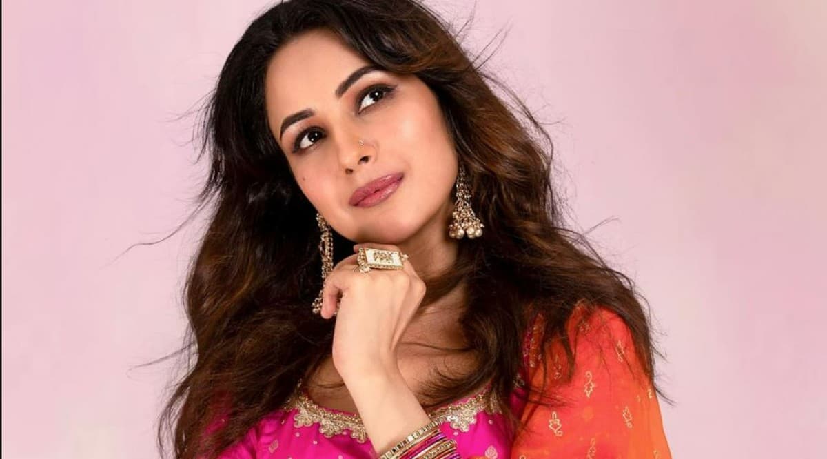 शहनाज गिल ने लंबे ब्रेक के बाद सोशल मीडिया पर प्रशंसकों को दिया जवाब, वायरल हुए चैट्स