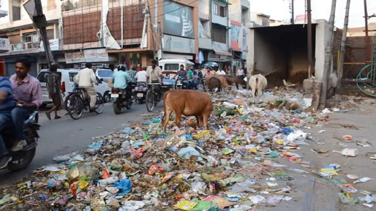 निगमकर्मी आज से हड़ताल पर, पटना नगर निगम प्रशासन की चेतावनी- सफाई में बाधा पहुंचायी तो होगी कार्रवाई
