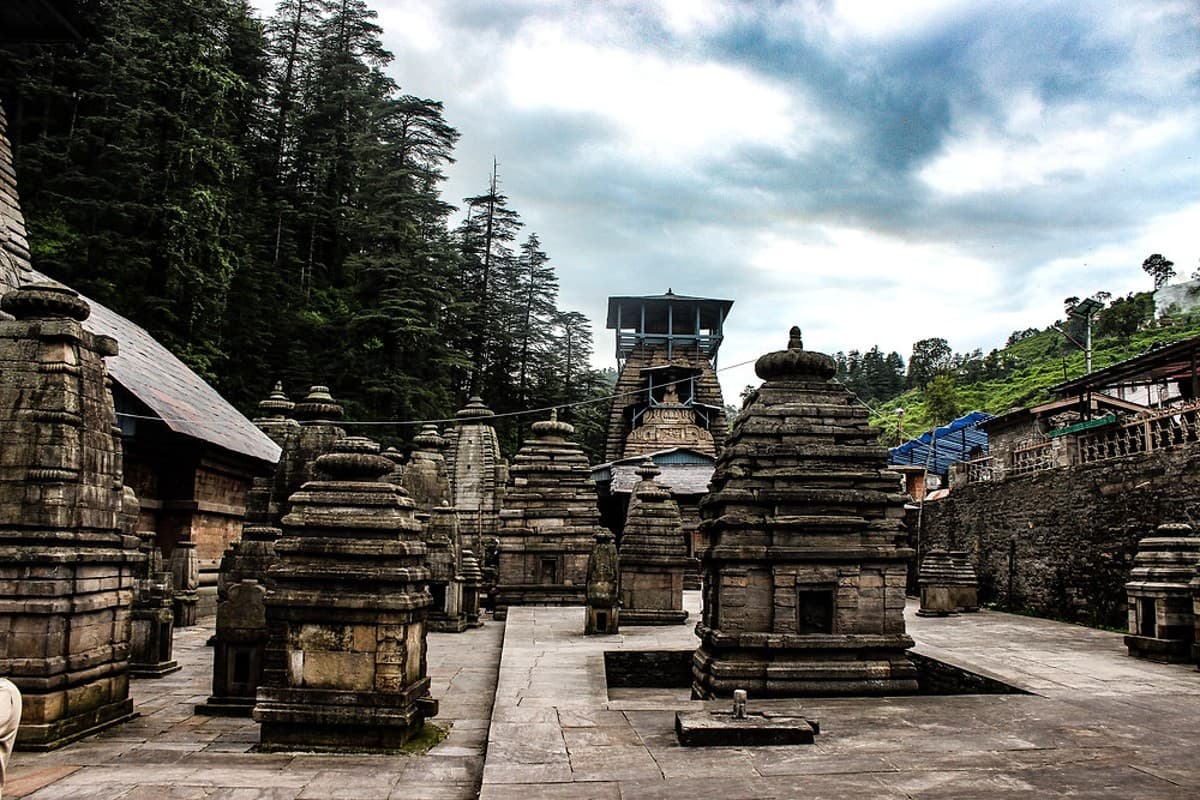 PHOTOS: उत्तराखंड के जागेश्वर धाम में है रहस्यमी शिव मंदिर, जहां PM मोदी ने नवाया शीश, देखें तस्वीरें PHOTOS: उत्तराखंड के जागेश्वर धाम में है रहस्यमी शिव मंदिर, जहां PM मोदी ने नवाया शीश, देखें तस्वीरें