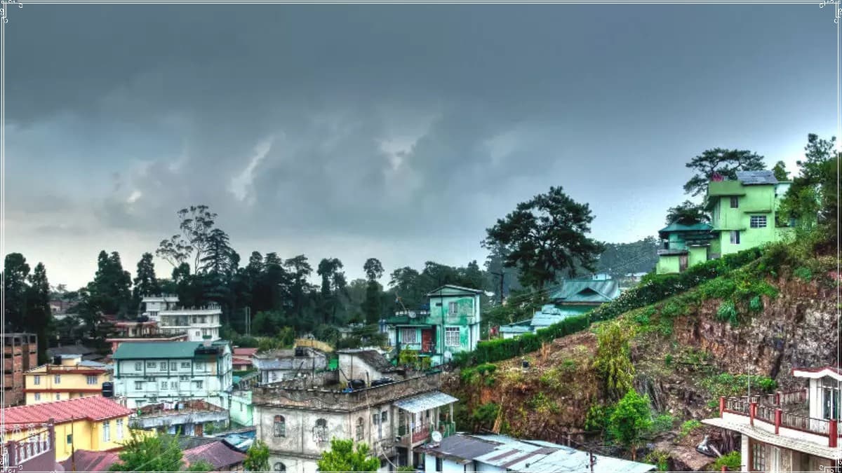 Shillong Tour Places: मानसून में जा रहे हैं शिलांग घूमने, तो इन जगहों पर विजिट करना न भूले