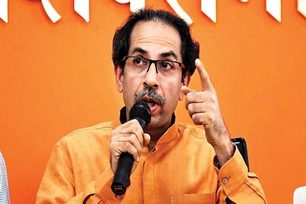 शिवसेना का बड़ा आरोप, कहा- पुलवामा में 40 जवानों की हत्या देश में रची गयी राजनीति षड्यंत्र था