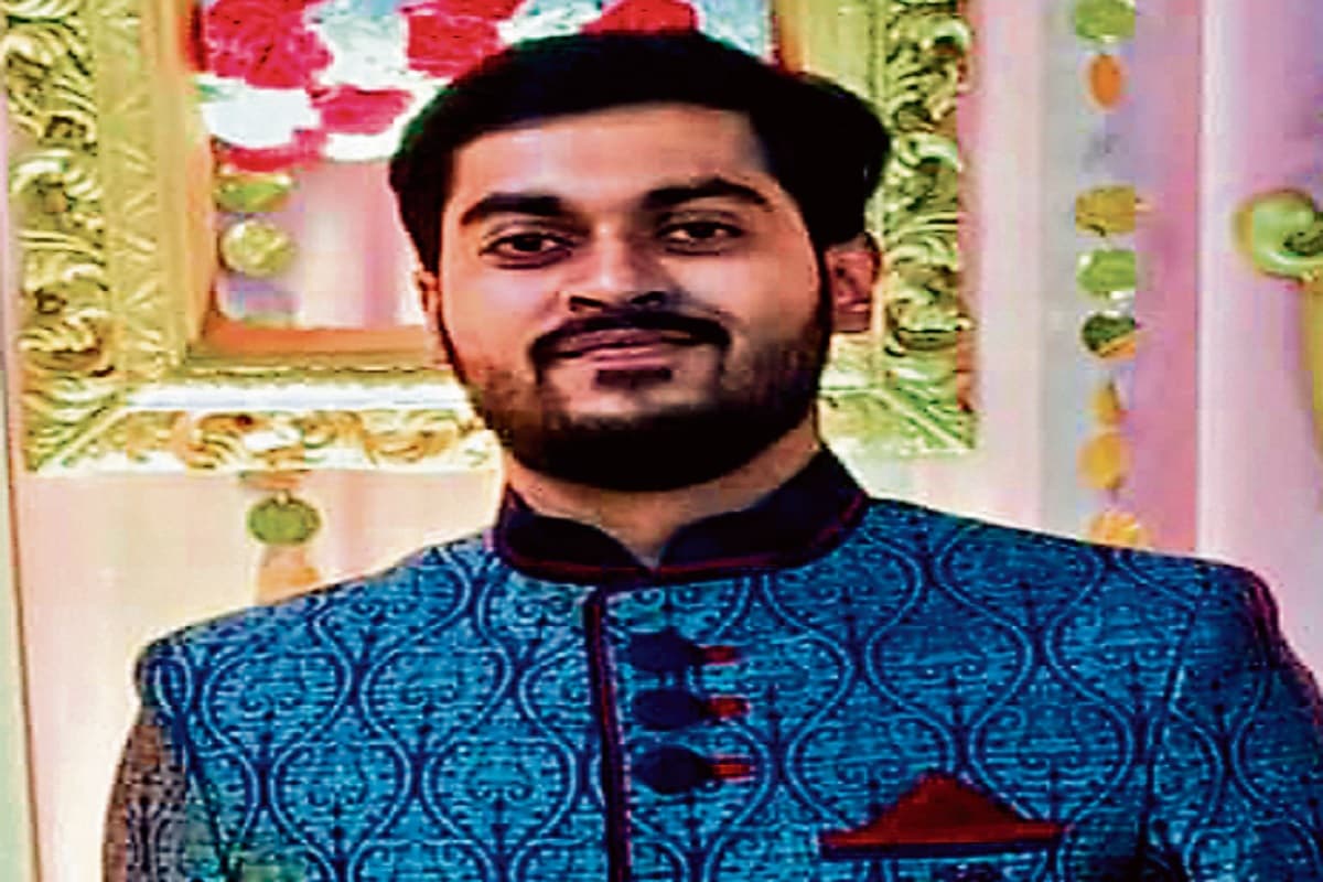 हॉस्टल के कमरे से झूलता मिला IIM रांची के छात्र का शव, पिता ने दर्ज करायी प्राथमिकी, जांच के लिए SIT गठित