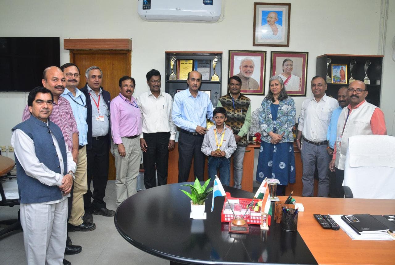 राज्य स्तरीय कराटे चैंपियनशिप में एनटीपीसी के शिवेंद्र यादव ने स्वर्ण पदक जीतकर रचा इतिहास