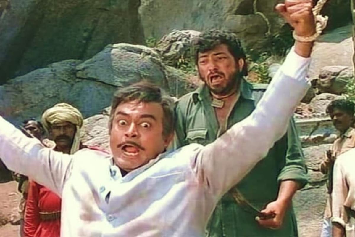 Sholay फिल्म में गब्बर सिंह बनना चाहते थे संजीव कुमार, रमेश सिप्पी की वजह से बनना पड़ा बिना हाथ वाला 'ठाकुर'