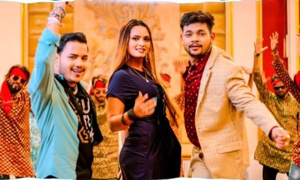 Bhojpuri Song: अंकुश राजा और खुशबू तिवारी का 'बाबू सोना' गाना वायरल, नीलम गिरी का दिखा ग्लैमरस अंदाज