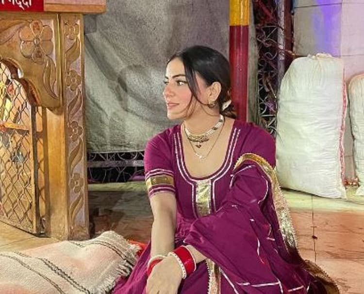 Kundali Bhagya की प्रीता व्‍हाइट ट्रांसपेरेंट ड्रेस में दिखीं बेहद बोल्‍ड, सोशल मीडिया पर वायरल हो रही एक्‍ट्रेस की ये हॉट तसवीरें