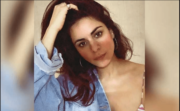 Kundali Bhagya की प्रीता ने बुलेट में बैठकर दिया जबरदस्त पोज, एक्ट्रेस की बोल्ड अदाओं पर फिदा हुए फैंस