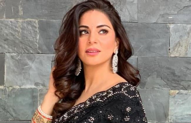 Kundali Bhagya की प्रीता का ब्‍लैक ट्रांसपेरेंट ड्रेस में दिखा बोल्‍ड अंदाज, सोशल मीडिया पर वायरल हो रही एक्‍ट्रेस की ये PHOTOS