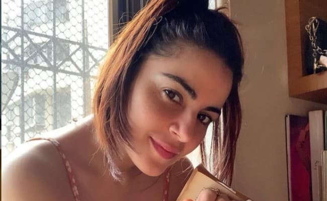 Kundali Bhagya की प्रीता का पिंक क्रॉप टॉप में बोल्‍ड अंदाज, सोशल मीडिया पर वायरल हुई एक्‍ट्रेस की लेटेस्‍ट तसवीरें