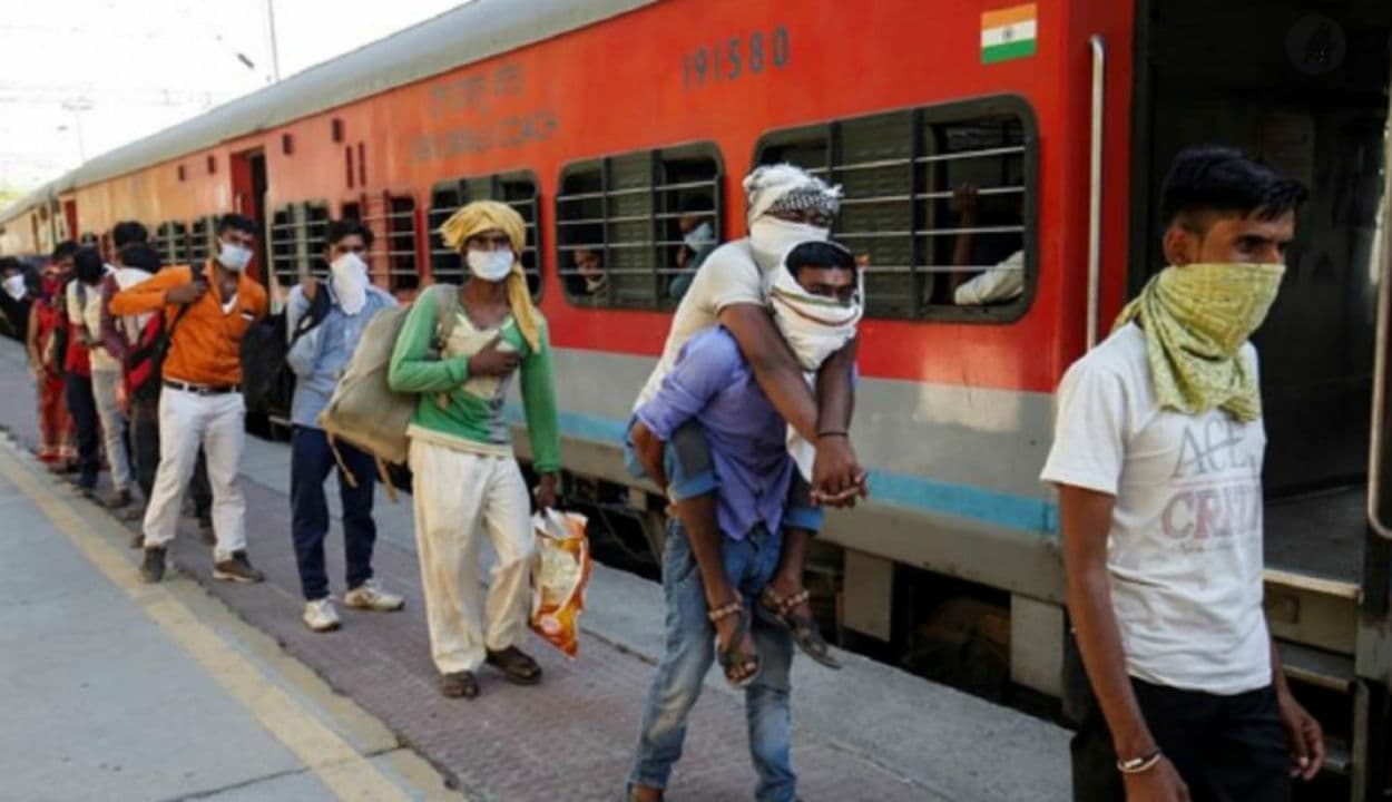 OMG : घर जाने के लिए श्रमिक स्पेशल ट्रेन में नहीं मिला टिकट, तो सारी कमाई झोंककर खरीदी कार