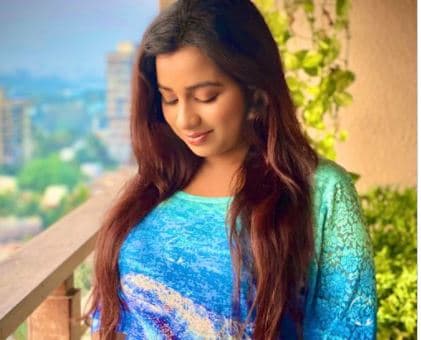 श्रेया घोषाल मां बनने वाली हैं, बेबी बंप के साथ शेयर की तसवीर, बच्चे के नाम का किया खुलासा