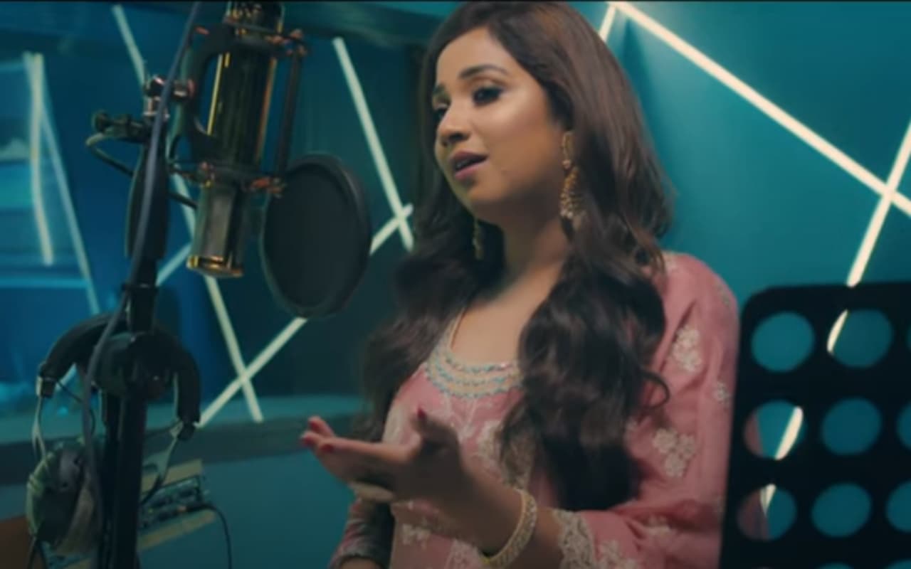 श्रेया घोषाल की मखमली आवाज का जादू, संजय लीला भंसाली के एल्बम 'सुकून' से करार सॉन्ग रिलीज, VIDEO