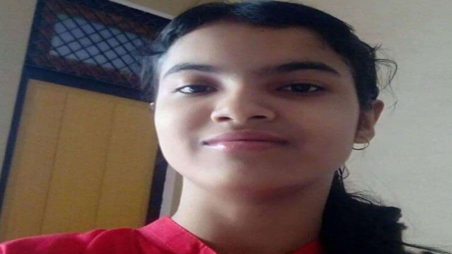 इलाहाबाद यूनिवर्सिटी के एमए इन फिल्म थियेटर प्रवेश परीक्षा में शताक्षी पांडेय ने किया टॉप, जानें क्या है सपना