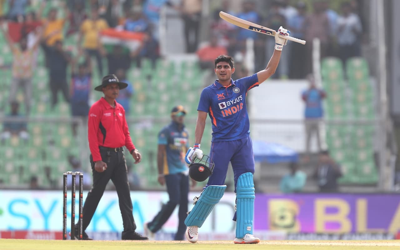 IND vs SL 3rd ODI: श्रीलंका के खिलाफ शुभमन गिल ने की धमाकेदार बल्लेबाजी, ठोका करियर का दूसरा वनडे शतक IND vs SL 3rd ODI: श्रीलंका के खिलाफ शुभमन गिल ने की धमाकेदार बल्लेबाजी, ठोका करियर का दूसरा वनडे शतक