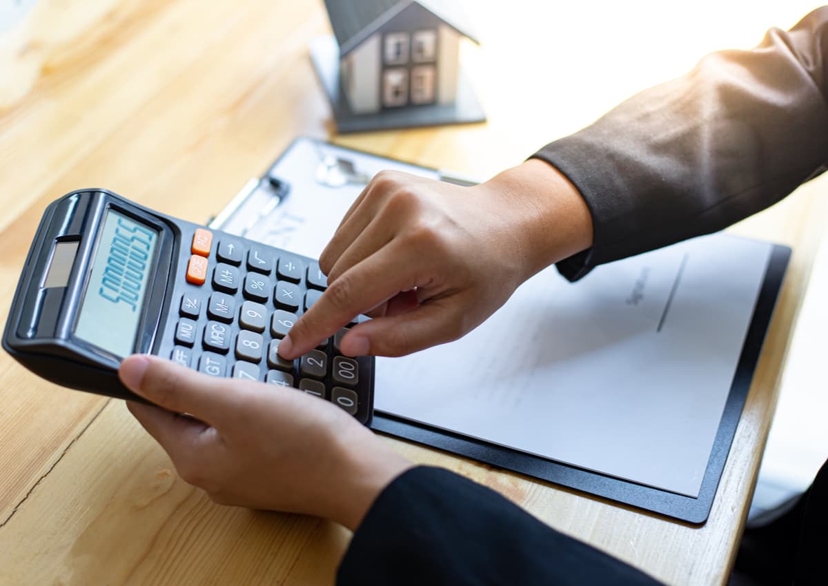 लक्ष्य को ध्यान में रखते हुए बजाज फाइनैंस FD में करें निवेश, आपकी जमा-पूंजी को बढ़ाने में होगा मददगार