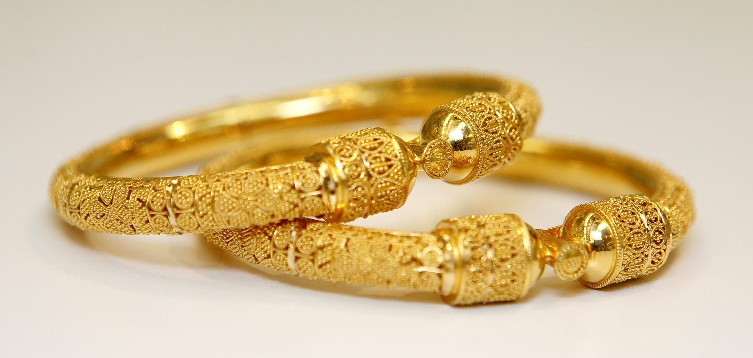 गोल्ड लोन के लिए कर रहे हैं अप्लाई, तो जानिए इसके फायदे