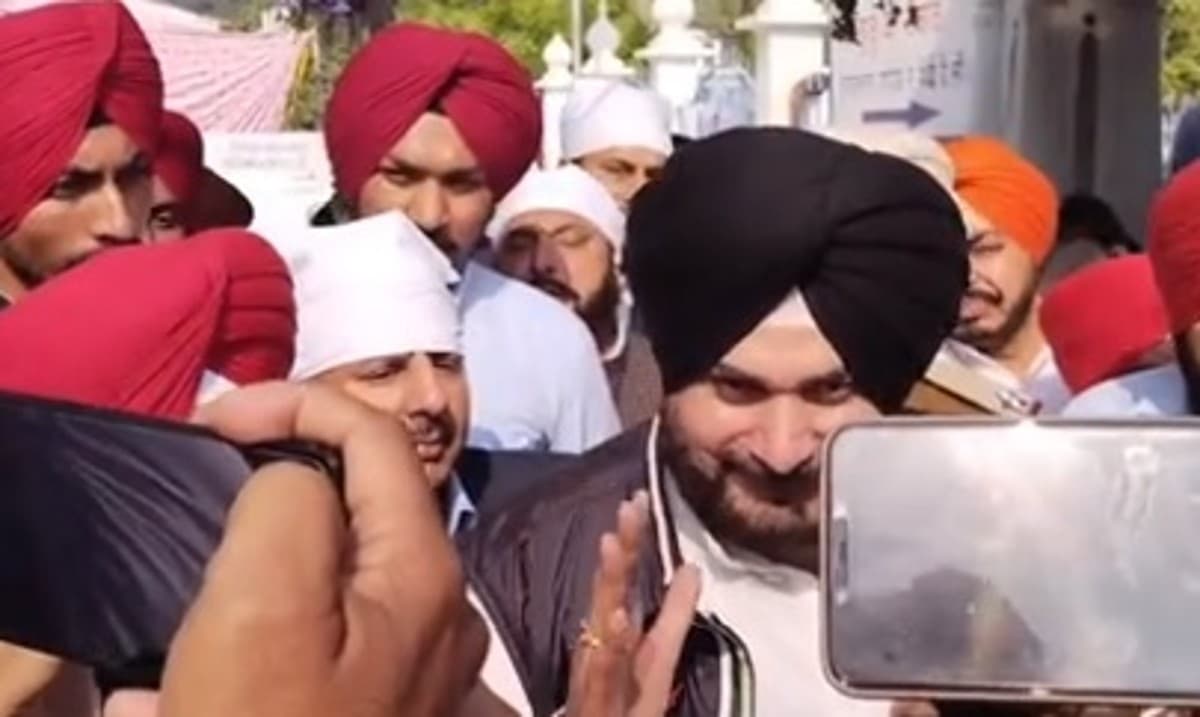 Punjab Election 2022: मजीठिया को ईंट का जबाव पत्थर से देंगे, नवजोत सिंह सिद्धू की चेतावनी