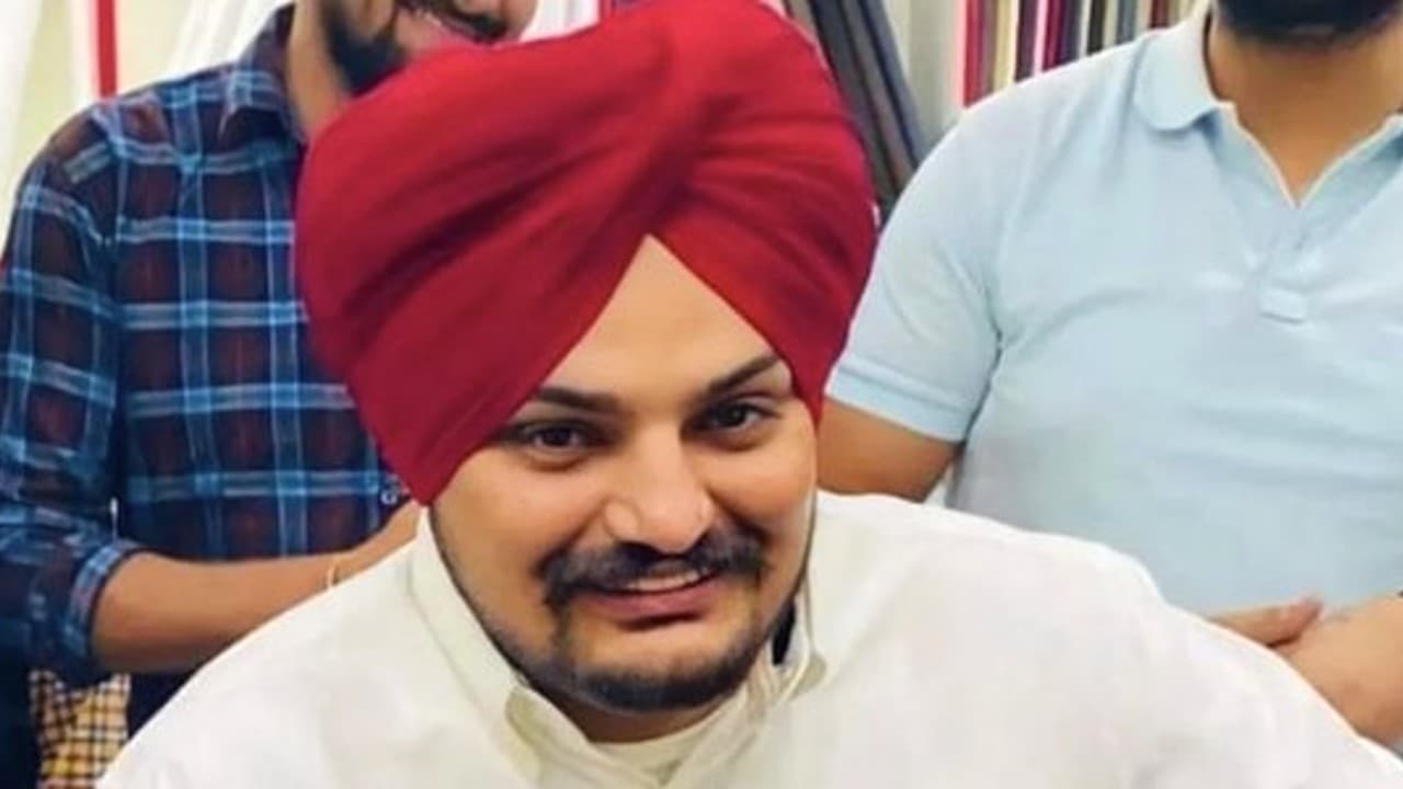 दिलजीत दोसांझ ने मूसेवाला हत्या मामले में पंजाब सरकार को घेरा, गोल्डी बराड़ का भी नया वीडियो आया सामने