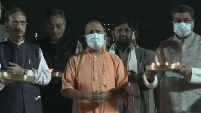 UP News: सीएम योगी ने दीपावली मेला का किया शुभारंभ, बोले- 'आत्मनिर्भर भारत' के लिए 'वोकल फॉर लोकल' जरूरी