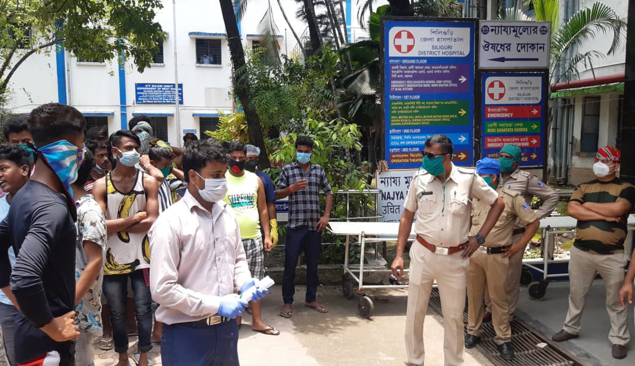 बिना मास्क के घायल युवक को डॉक्टरों ने नहीं किया इलाज, मौत के बाद परिजनों ने दर्ज करायी शिकायत