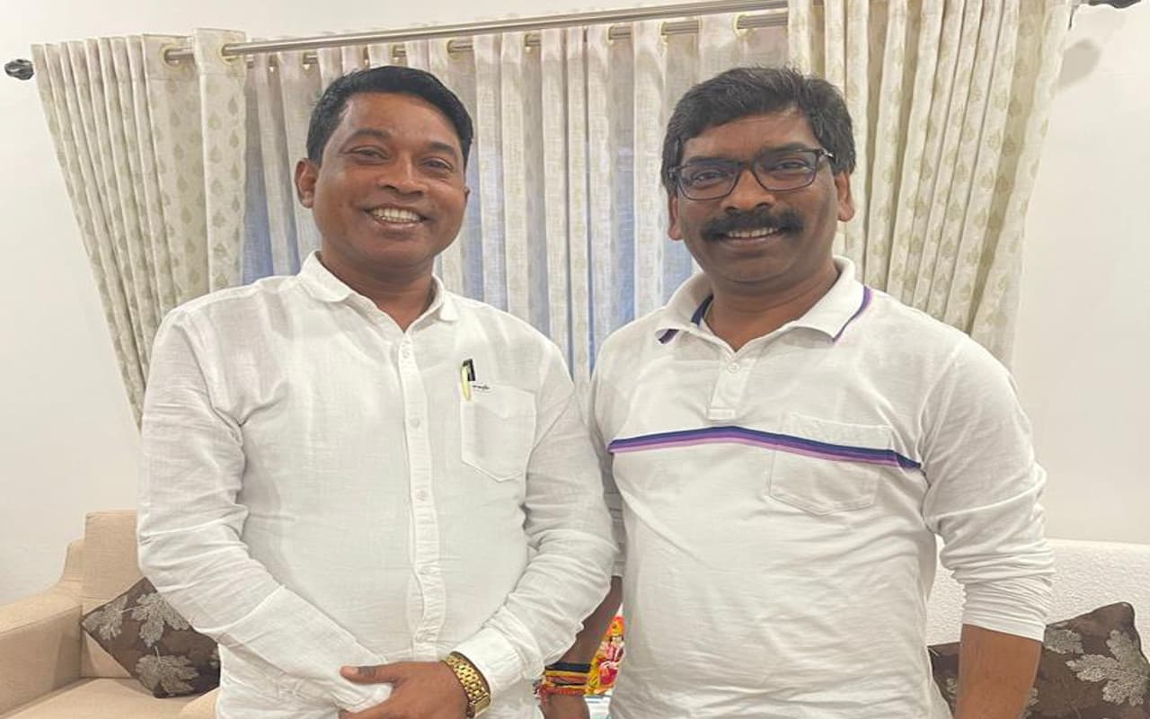 CM हेमंत सोरेन क्रिसमस गैदरिंग कार्यक्रम में करेंगे शिरकत, सिमडेगा विधायक के निमंत्रण को किया स्वीकार