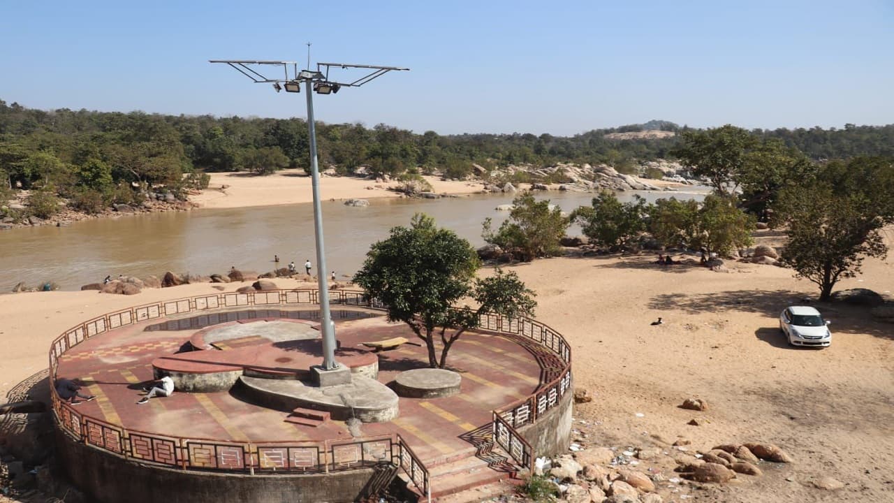 झारखंड के पर्यटन स्थलों का हो रहा विकास, पर्यटकों के आगमन से स्थानीय ग्रामीणों को मिल रहा रोजगार