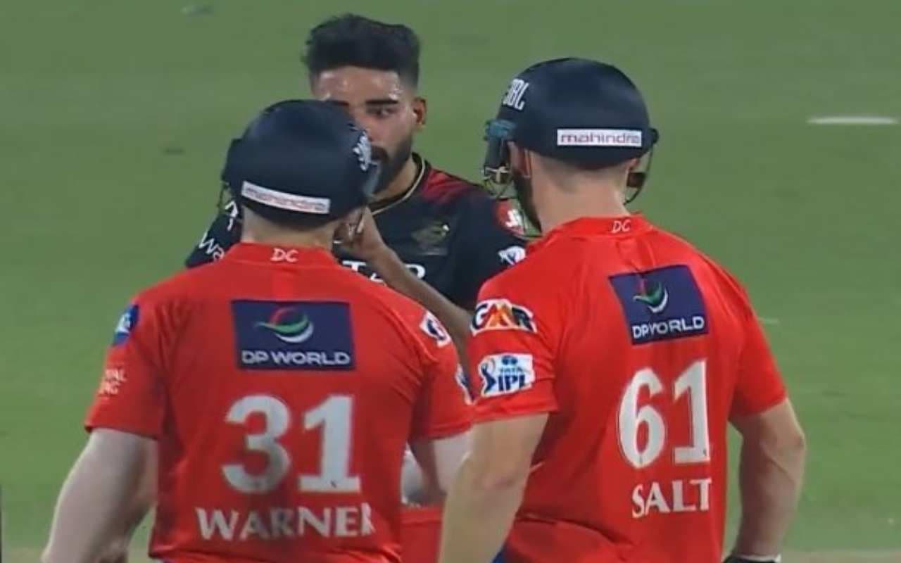 Watch: मोहम्मद सिराज ने मैदान पर फिर की विपक्षी खिलाड़ी से बहस, बीच-बचाव करने आये डेविड वॉर्नर