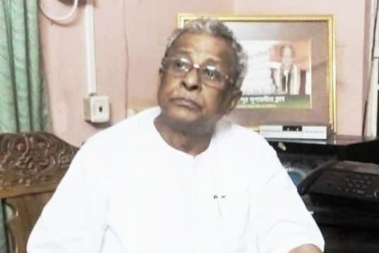 West Bengal Election 2021 : कभी ममता बनर्जी के साथ मिलकर बनाई थी तृणमूल कांग्रेस, अब 'पुत्रमोह' में करेंगे बीजेपी ज्वाइन, पढ़िए Sisir Adhikari के बारे में